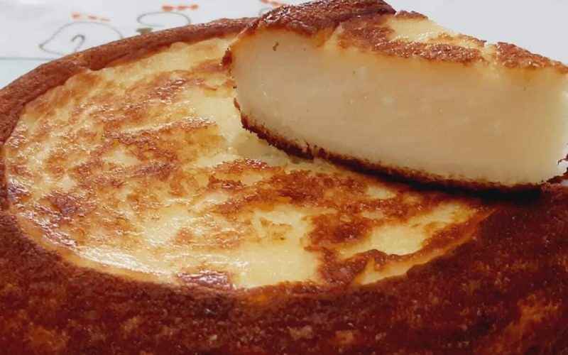 Delicioso bolo de mandioca: receita sem glúten e sem lactose com textura leve como nuvem