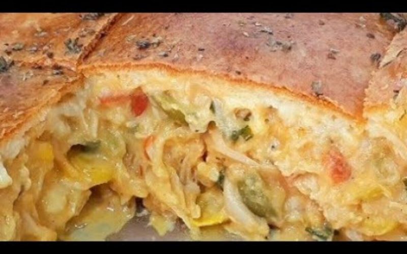 Deliciosa torta salgada de liquidificador: fácil de fazer e irresistivelmente fofinha!