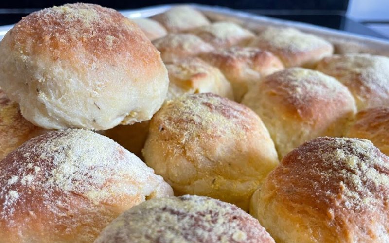 Broinha de pão sem ovos: a receita perfeita para saborear com café e uma crocância irresistível
