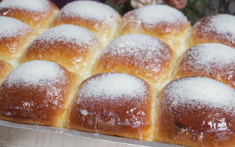 Delicioso pão de leite Ninho: fofura e sabor que derretem na boca, ideal para acompanhar seu café