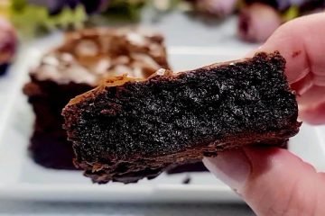 Brownie irresistível: maciez interna e crocância perfeita na cobertura