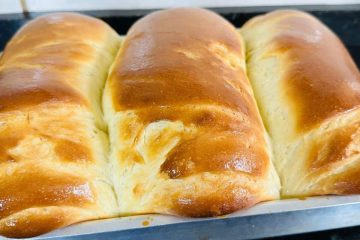 Delicioso pão caseiro com creme de leite: a receita que vai deixar seu café ainda mais especial!