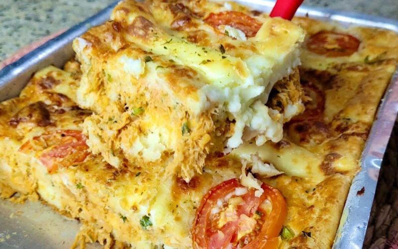 Deliciosa torta de frango cremosa: leveza e umidade que encantam a sua refeição