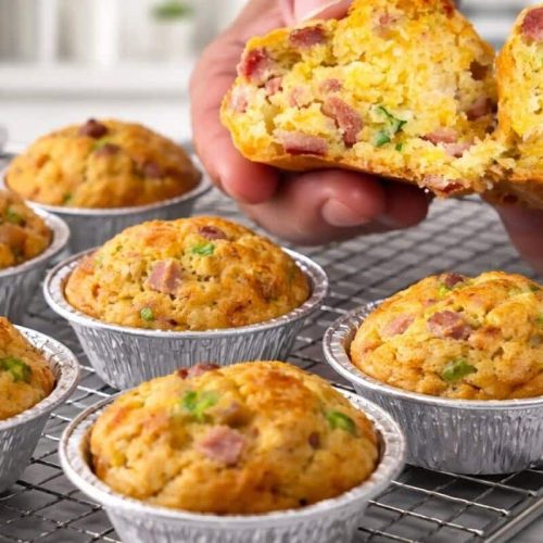 Deliciosas tortinhas de calabresa: um lanche prático e irresistível para impressionar os convidados