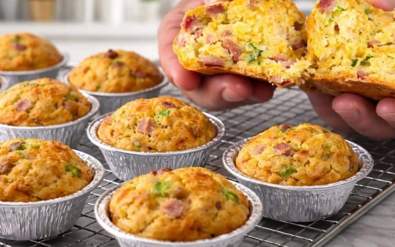 Deliciosas tortinhas de calabresa: um lanche prático e irresistível para impressionar os convidados