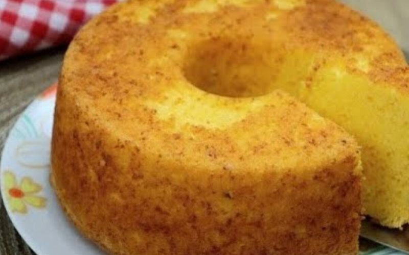 Delicioso bolo de fubá com iogurte: a receita perfeita para um café da tarde inesquecível no Dia dos Pais