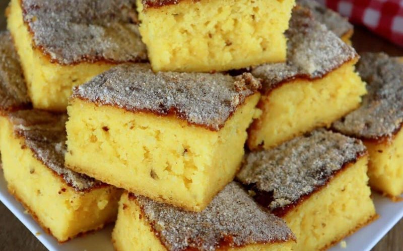 Delicioso bolo de fubá cremoso: o sabor da roça perfeito para acompanhar seu café