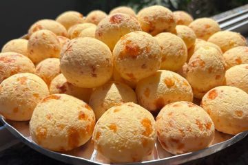 Pão de queijo irresistível: crocância externa e maciez interna com polvilho doce