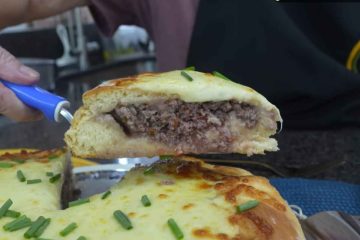 Torta árabe recheada que conquistou a internet pela sua facilidade e sabor irresistível