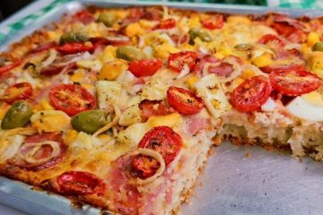 Deliciosa torta portuguesa: massa leve de creme de leite e recheio generoso para um lanche inesquecível