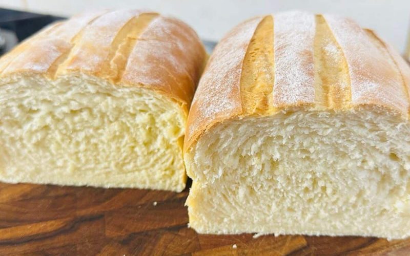Pão caseiro leve e econômico: sabor e fofura sem leite nem ovos