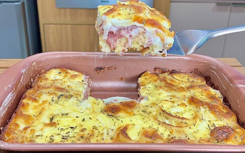 Deliciosa torta cremosa: simples de fazer e perfeita para um lanche incrível!