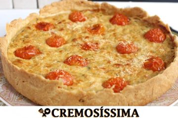 Deliciosa torta de cebola e alho-poró recheada com queijo: prática e ideal para todas as festas