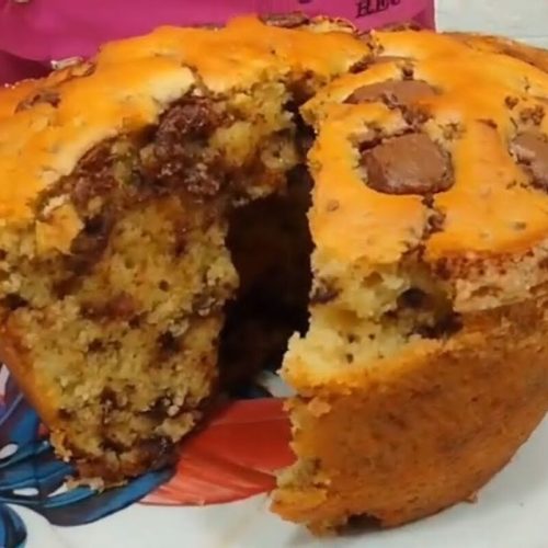 Delícia cítrica: Bolo fofinho de laranja com chocolate que encanta o paladar