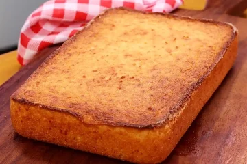 Bolo de aipim e coco: uma receita prática e deliciosa para acompanhar seu café