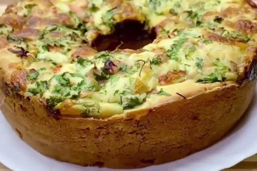 Sabor e Aroma: Aprenda a Fazer um Bolo Salgado Simples e Irresistível para Sua Casa