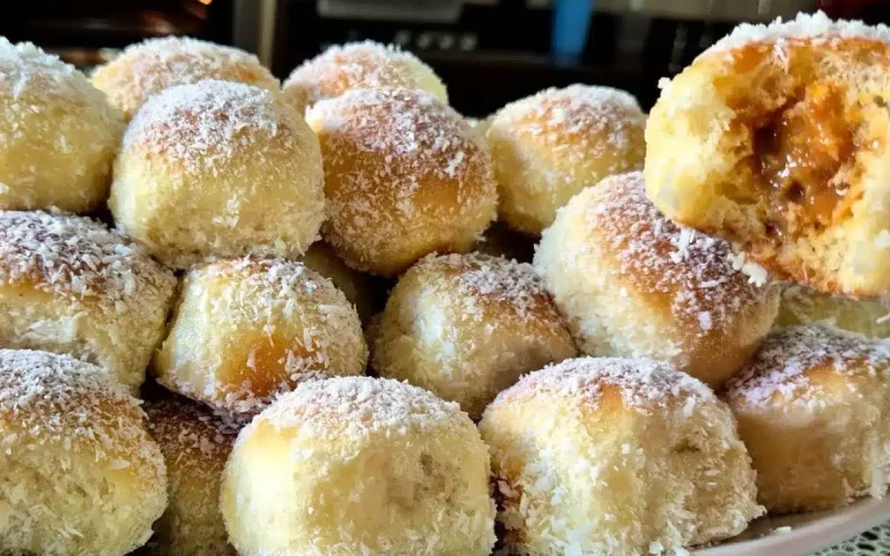 Delicioso pãozinho lua de mel: fofura recheada com creme perfeito para o lanche da tarde